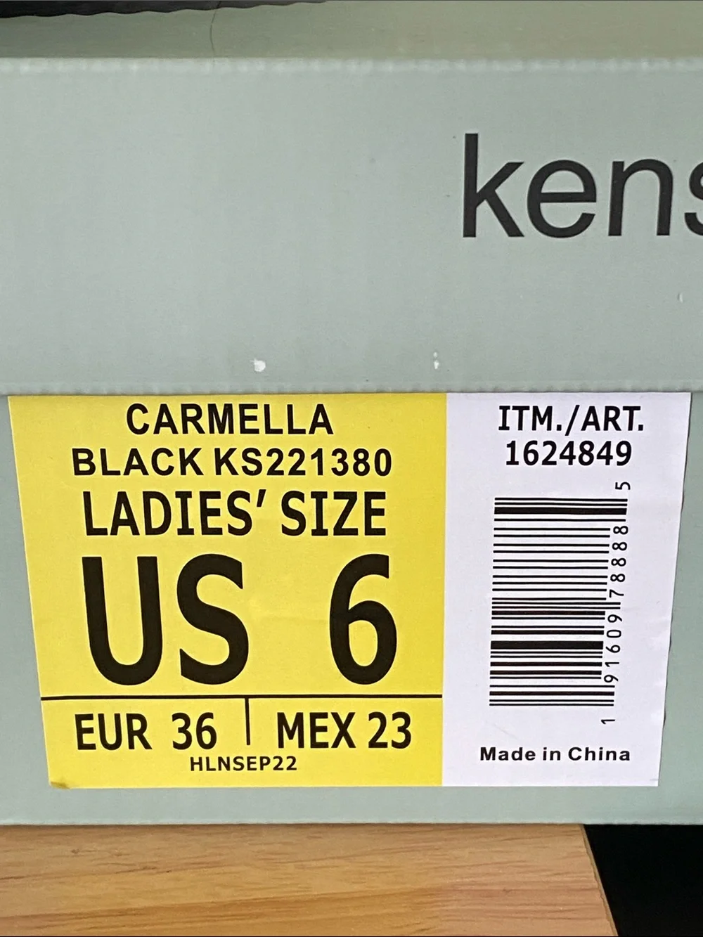 Kensie Black Ladies Waterproof Slip-On Rain & Snow Clog Size 6 Carmella